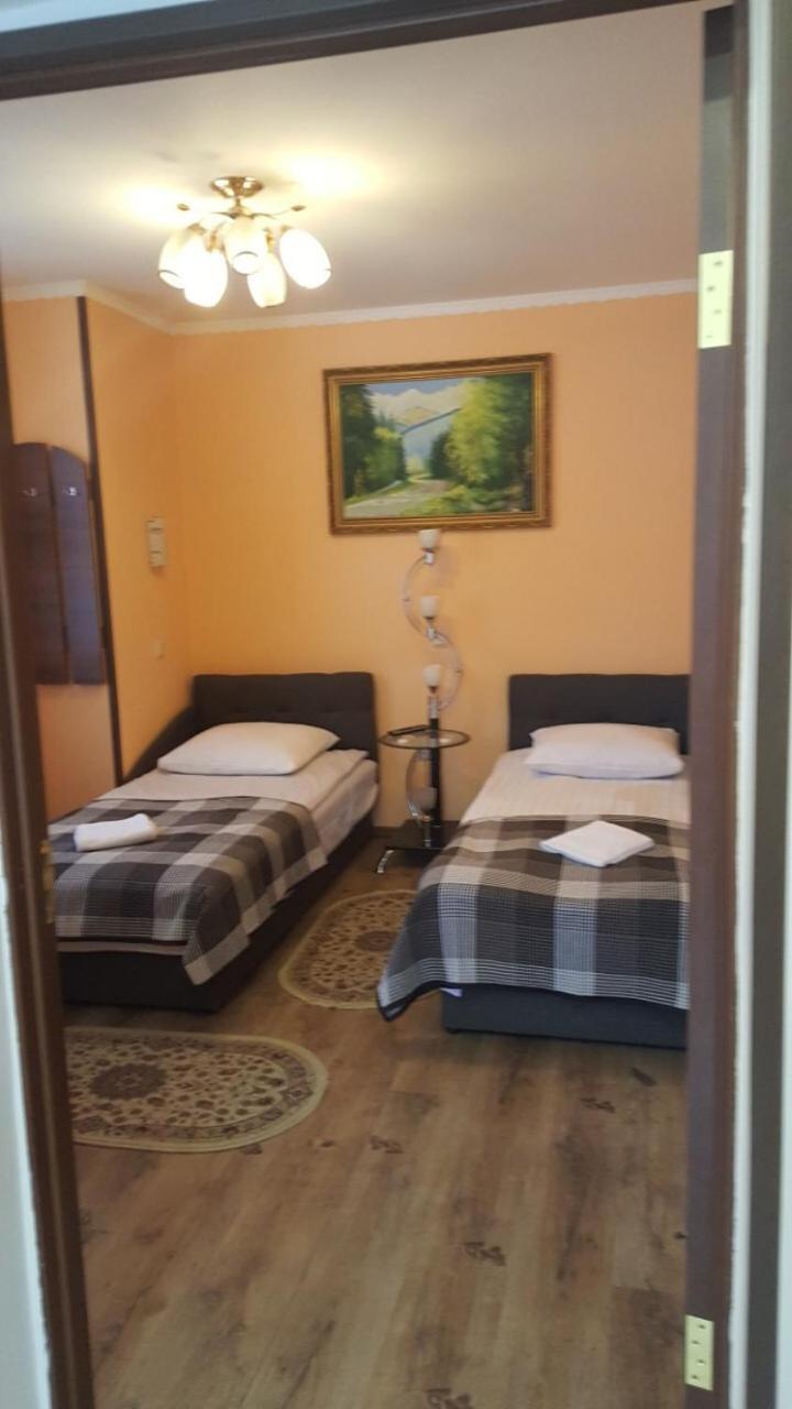 Zatishok Guest House Rakhiv Extérieur photo
